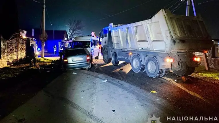 Hárman sérültek meg egy tömegbalesetben Kárpátalján. Fotó: Nemzeti Rendőrség