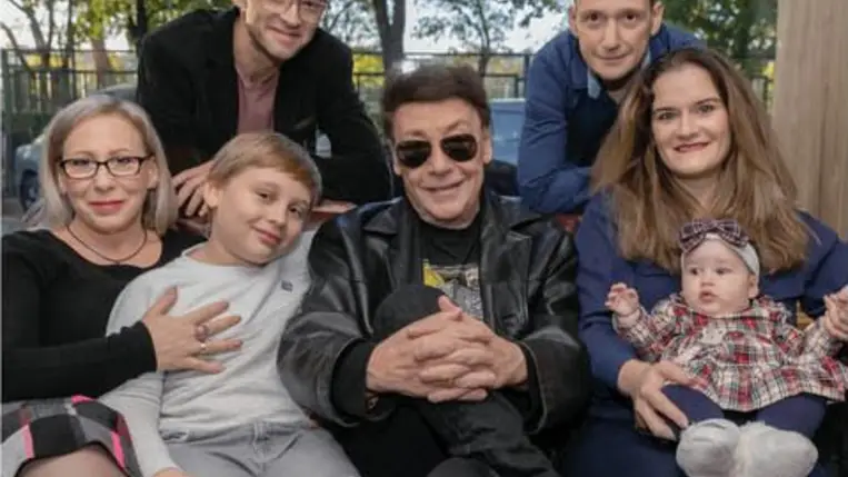 Fenyő Miklós lánya ilyen bájos nő: Diána egy fiúunokával ajándékozta meg