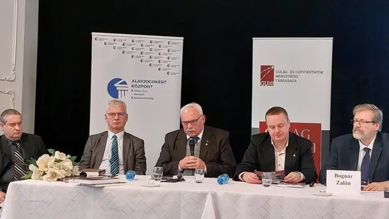 November 24-én a Kárpátaljai Szövetség budapesti székháza adott otthont a Hazatérés a szovjet fogságból 70 éve, előtte és utána 1945 – 1953 – 2000 című nemzetközi, tudományos konferenciának.