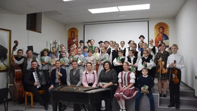 A Rezeda Folkműhely évzáró gáláján - Karácsonyi hangulatban. Fotó: Kárpátinfo/Kovács Elemér