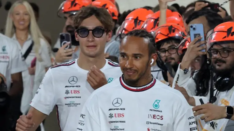 Hamilton abban bízik, hogy a Red Bull nem akar kockáztatni