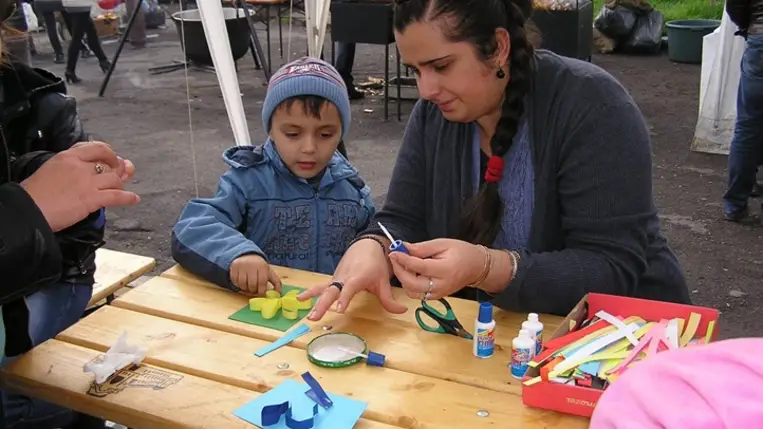Kézműves termékek Kopinec Emesétől - Gyöngyhorgolt ékszerek kárpátaljai hímzésmotívumokkal