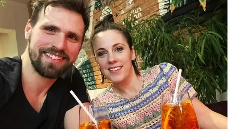 Lovas Rozi 7 évvel fiatalabb férjével fotózkodott: ritkán tesz ki képet Jánossal