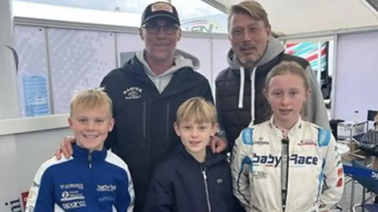 Gokartversenyt nyert a kétszeres F1-világbajnok lánya