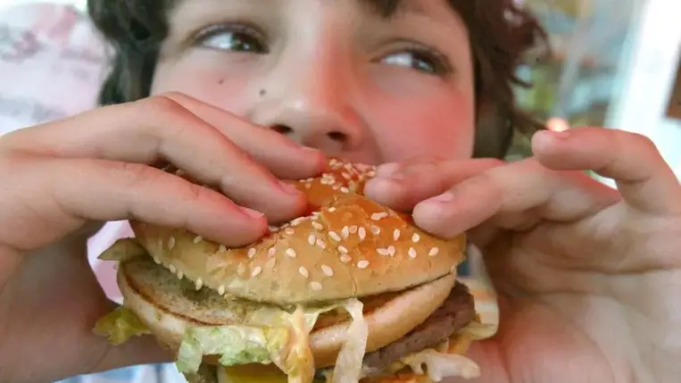 Újabb, borzasztó dolog derült ki a gyorsételekről 