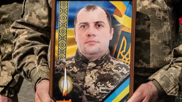 Ungváron végső búcsút vettek a 41 éves Milan Babila védőtől. Fotó: Ungvári Városi Tanács Facebook-oldala