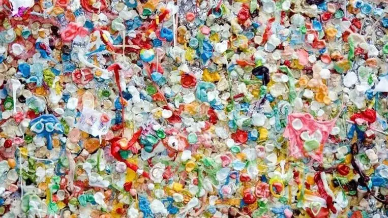 Lesújtó kutatás: szinte minden ételben megtalálható a műanyag 