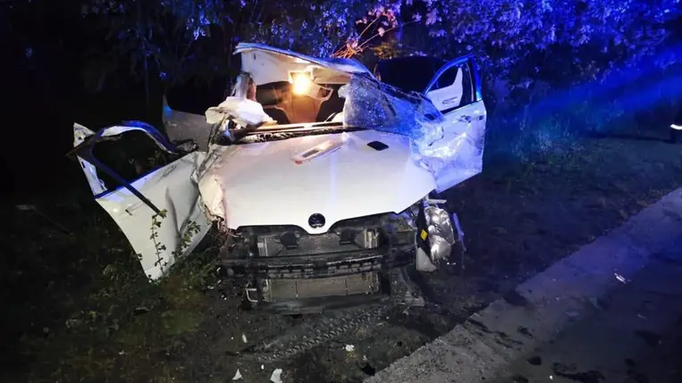 Halálos közlekedési baleset Kárpátalján. A balesetet okozó ittas sofőrt őrizetbe vették. Fotó: Nemzeti Rendőrség