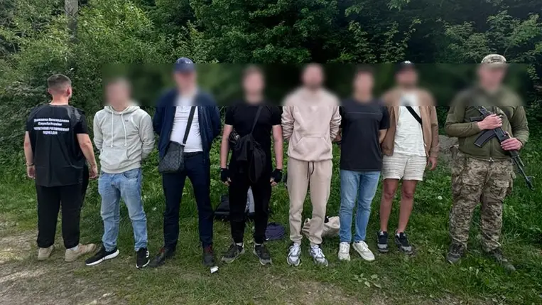 Hasztalan fizettek csaknem 50 ezer dollárt a zöldhatár átlépéséért. Fotó: Ukrán Állami Határőrszolgálat