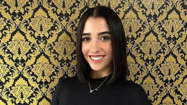 Schobert Lara szakított 10 évvel idősebb párjával: hazaköltözött a szüleihez