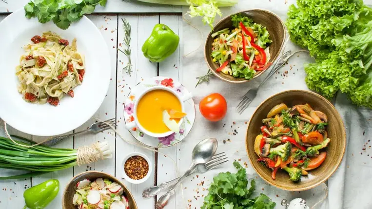 A következő gyulladáscsökkentő nasiknak mindig lenniük kell az étrendedben 