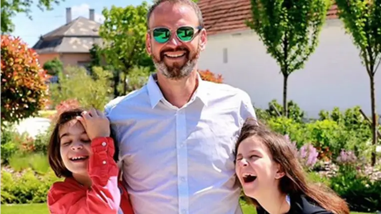 Ördög Nóra 10 éves fiát alig ismerni fel