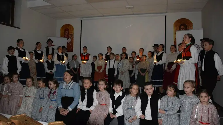 A Rezeda Folkműhely karácsonyi gálakoncertjén - Értékőrzők ünnepi műsora. Fotó: Kárpátinfó/ Kovács Erzsébet