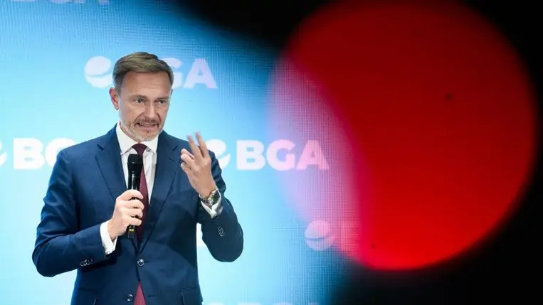 Már Németország pénzügyminisztere is a versenyképesség elvesztéséről beszél/Fotó: AFP