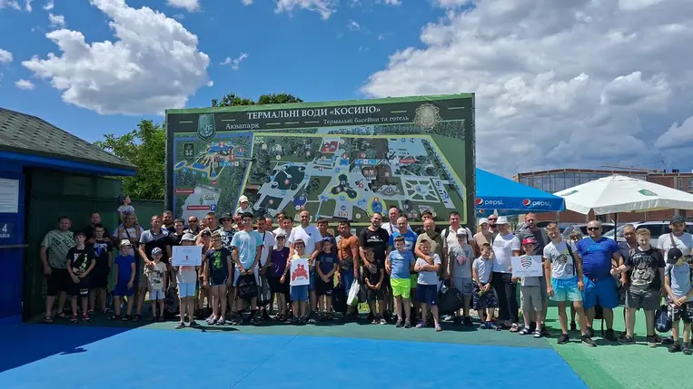 Apa-fia nap a nagycsaládosoknál - Ismerkedés az ősállatokkal. A nagy csobbanás. Fotó: Kárpátinfo/Kovács Elemér