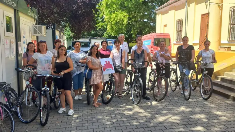 Több mint száz bicikli a KMNE tagcsaládjai számára - Két keréken boldogan. Fotó: Kárpátinfo/Kósa Eszter