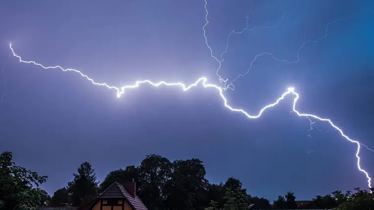 Villám ( Illusztráció )