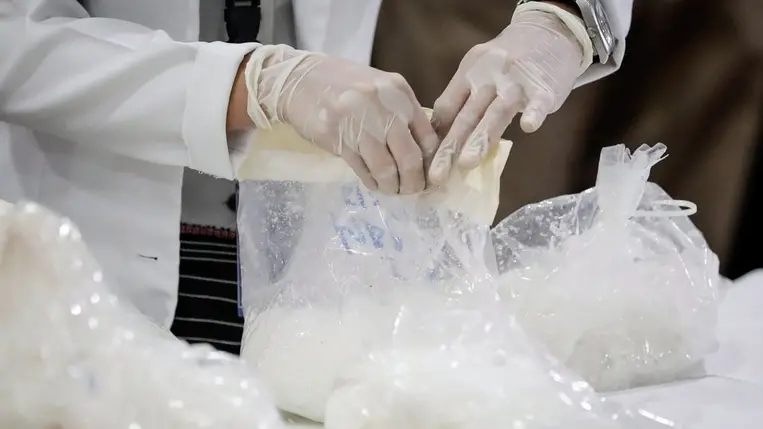 Kétszázmilliárd forint értékű metamfetamint foglalt le az ausztrál rendőrség.  Fotó: MTI/EPA/Mark R. Cristino