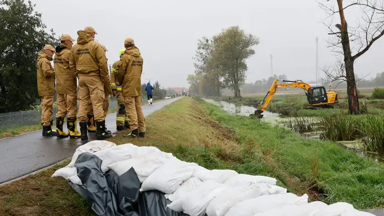 A kíváncsiság ára: hogyan rombolják a katasztrófaturisták a védekezést?