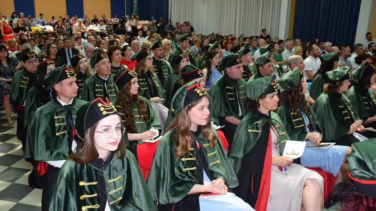 Magiszteri diplomaátadó a Rákóczi Főiskolán - „Hass, alkoss, gyarapíts”. Fotó: Kárpátinfo/Kovács Erzsébet