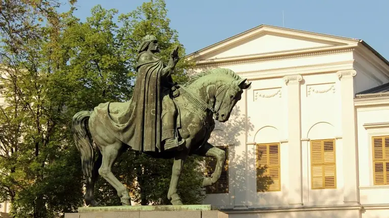 Szent István szobor  Fotó: Wikipedia