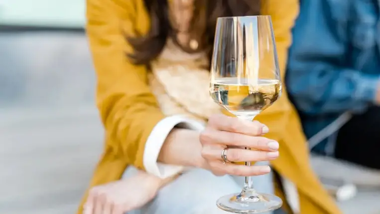 Agysejtet öl, de jobban alszol tőle? 10 tévhit az alkoholról 