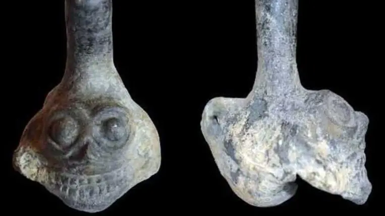 Vérfagyasztó hatással van az agyra az aztékok halálsípja 