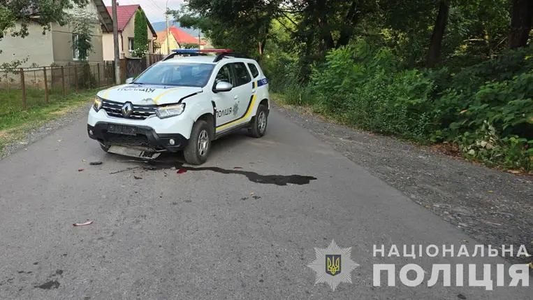 Rendőrautóval ütközött egy ittas sofőr Kárpátalján, majd megpróbálta elgázolni a rendőröket. Fotó: Nemzeti Rendőrség