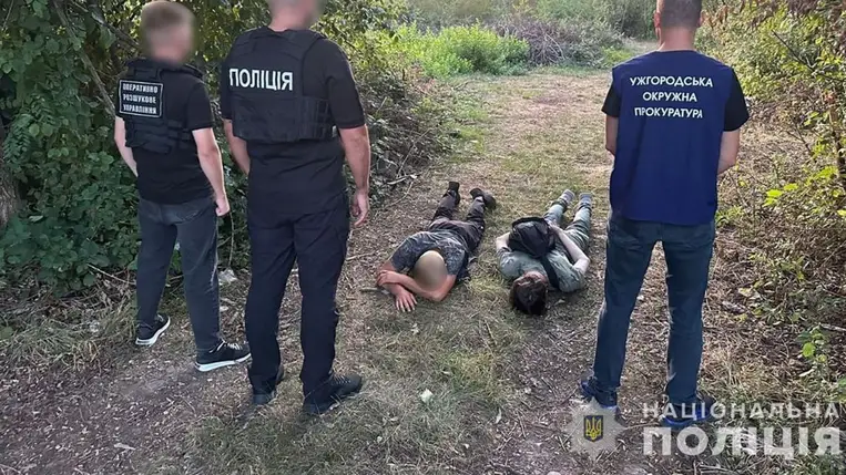 Egy 23 éves nagybereznai lakos vállalta, hogy fejenként 6000 dollárért a zöldhatáron keresztül megszervezi a katonai szolgálatra kötelezett személyek számára az akadálytalan határátlépést. Fotó: Nemzeti Rendőrség