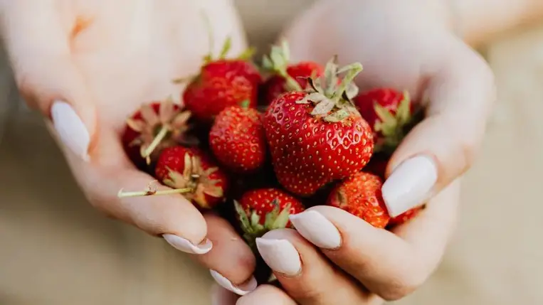 Ez történik a testeddel, ha minden nap eszel epret 