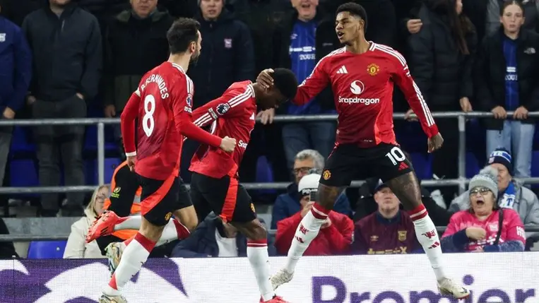 Már januárban eladhatja legnagyobb sztárját a Manchester United