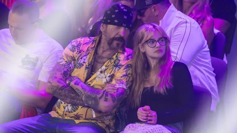 Ámulunk, Ganxsta Zolee 17 éves lánya milyen szép