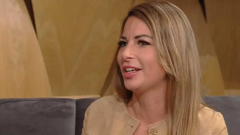 Gáspár Laci feleségét szőkén fel se ismerni a Reggeliben