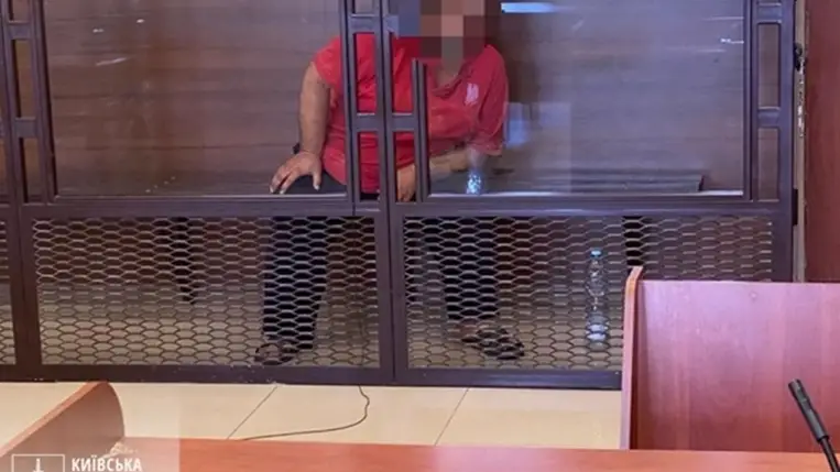 Egy részeg férfi gránátot dobott a feleségére és fiára Kijev megyében, a nő meghalt, a fiú pedig repeszsérüléseket szenvedett.  Fotó: Kijev megyei ügyészség.