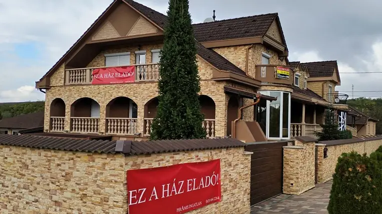 Íme Gáspár Győző 130 milliós luxusvillája