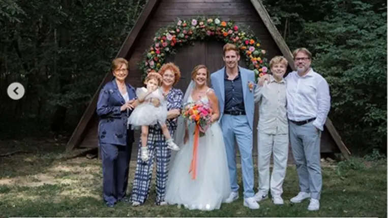 Hadas Kriszta lánya összeházasodott az RTL sorozatsztárjával