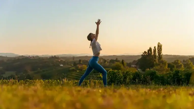 A jóga és a hormonrendszer – 5 póz, ami segít megteremteni az egyensúlyt 