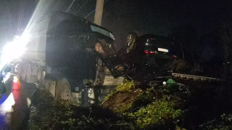 Közlekedési baleset történt Ungvár környékén, két sérült. Fotó. DSZNSZ