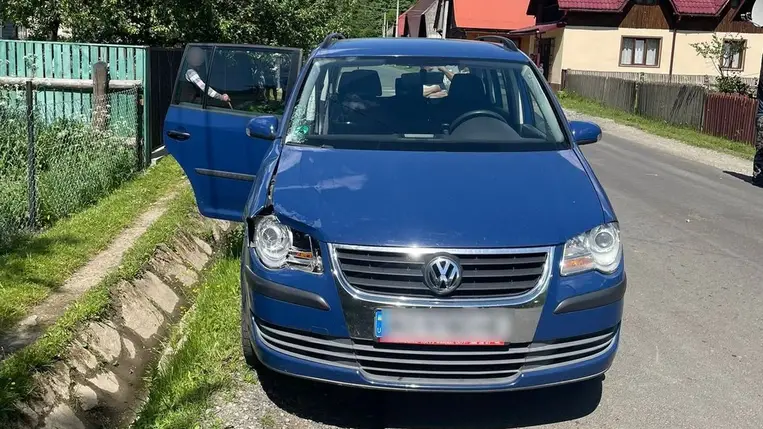 Közúti balesetben meghalt egy 13 éves lány Kárpátalján. Fotó: Nemzeti Rendőrség