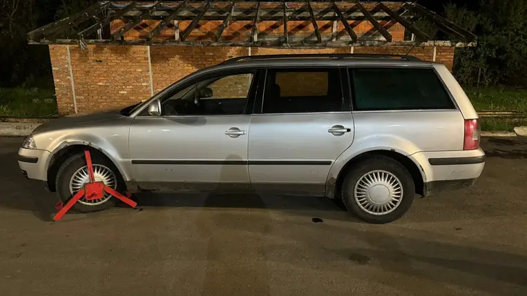 Az ukrán határőrök egy Csehországban ellopott személygépkocsit találtak az asztélyi határátkelőhelyen. Fotó: Ukrán Állami Határőrszolgálat 