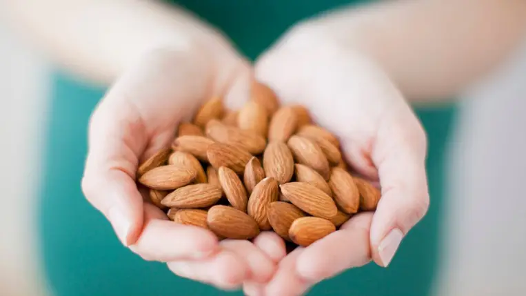 Segít a fogyásban, megszépíti a bőrt