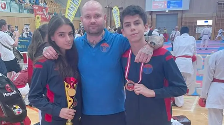 Íme Máté Kriszta és Bárdos András gyerekei: Ádám 20, Anna 17 éves sportoló