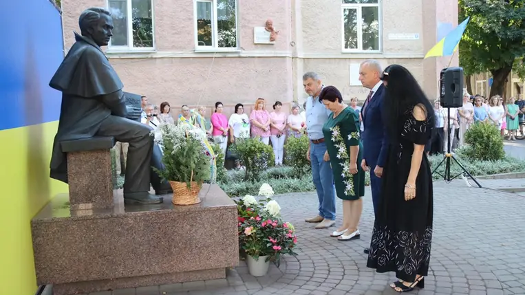 Megemlékezésre került sor a nemzeti zászló és Ukrajna függetlenségének napja alkalmából Beregszászban. Fotó: Babják Zoltán Facebook-oldala