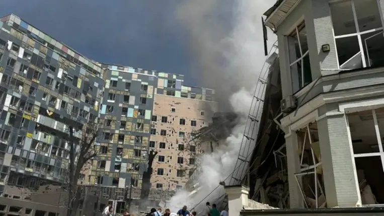 Ukrán igazságügyi tárca: több alkatrészét azonosították a kijevi gyermekkórházba csapódott rakétának