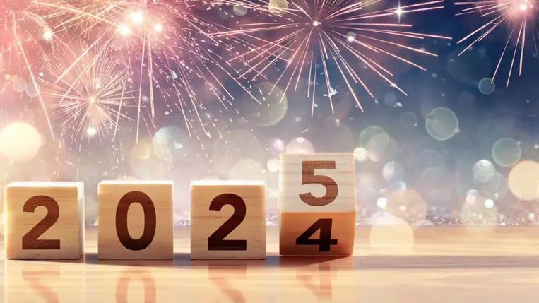 Furcsa szilveszteri hagyományok a világ minden tájáról