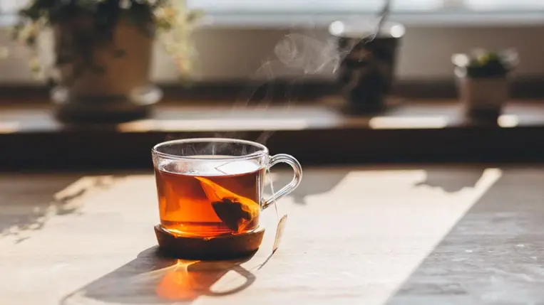 Így kellene áztatnod a filtert, hogy a tea minden egészségügyi előnyét élvezhesd 