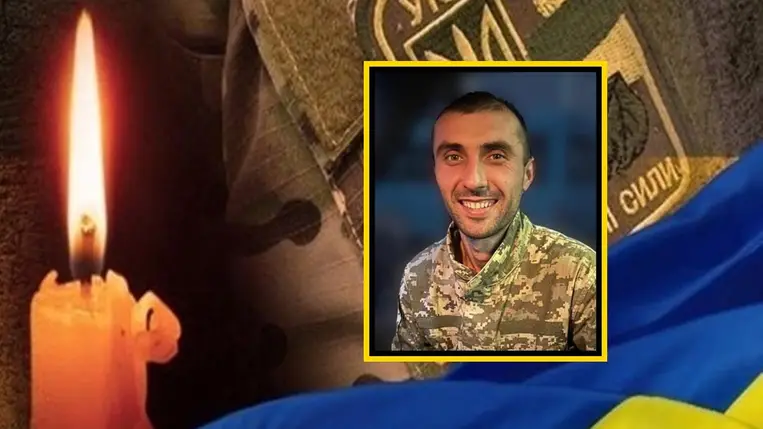 A 33 éves Vaszil Szlava meghalt az orosz-ukrán háborúban. Kárpátalja, Huszti járás,  Dragovói (Kövesliget) kistérség, Zolotarjovo (Ötvösfalva)