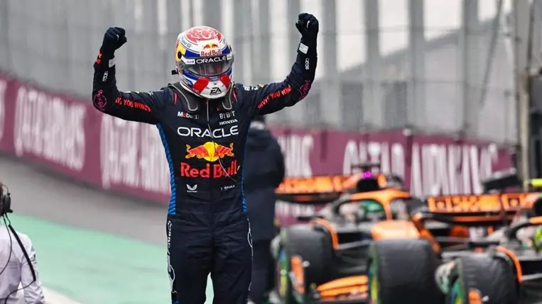 Max Verstappen így lehet már a héten négyszeres F1-világbajnok