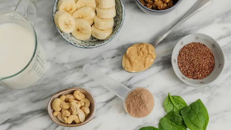 7 tipp, hogyan illesztheted be a fehérjeport a napi rutinodba 