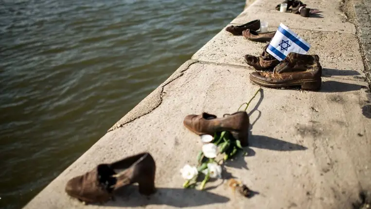 A budapesti Cipõk a Duna-parton emlékmű Forrás: MTI Fotó: Marjai János